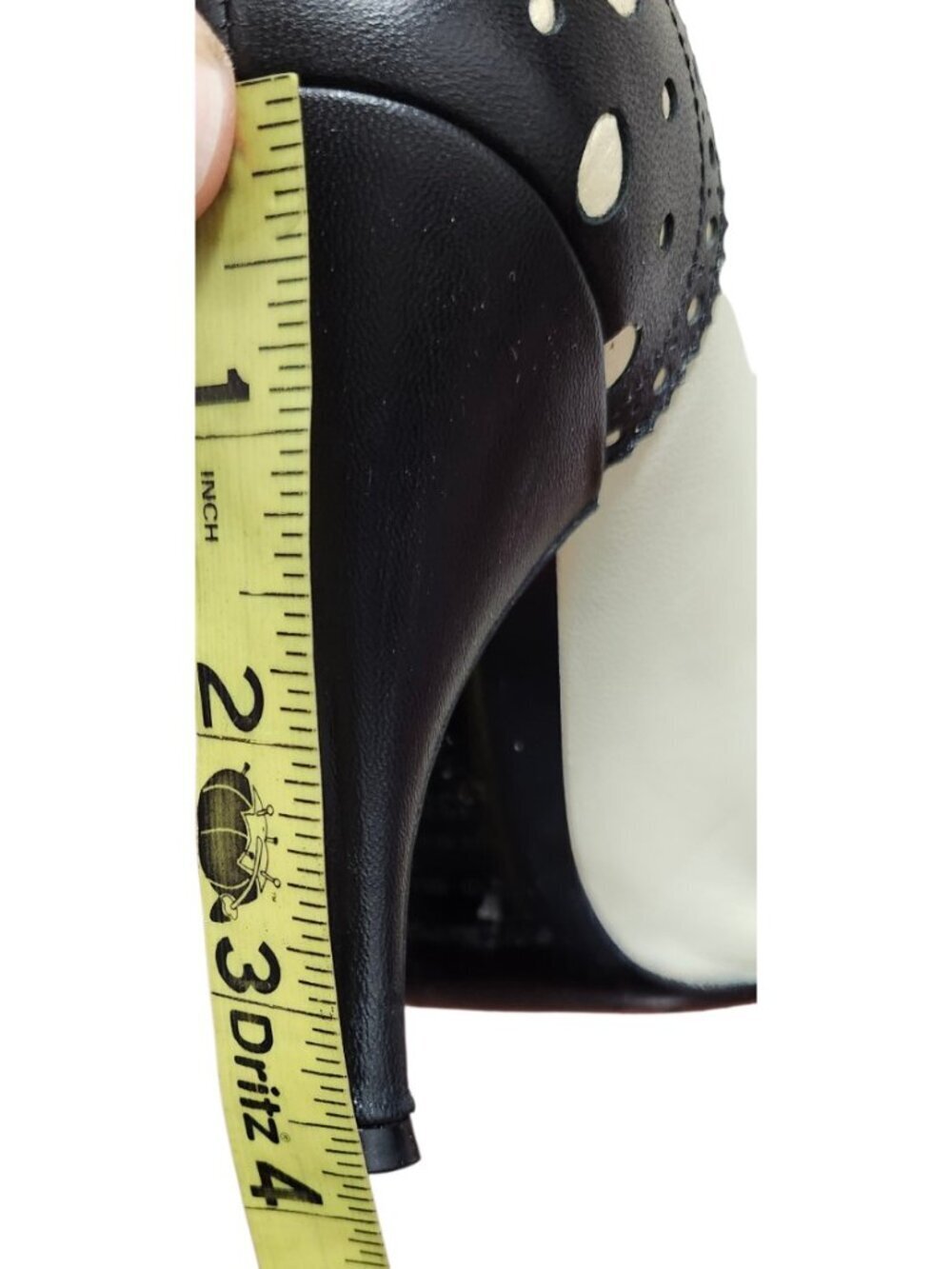 Sergio Rossi Polka Dot Heels Pumps Black White Leather Pointed Toe EU 39 Italy - Picture 11 of 13